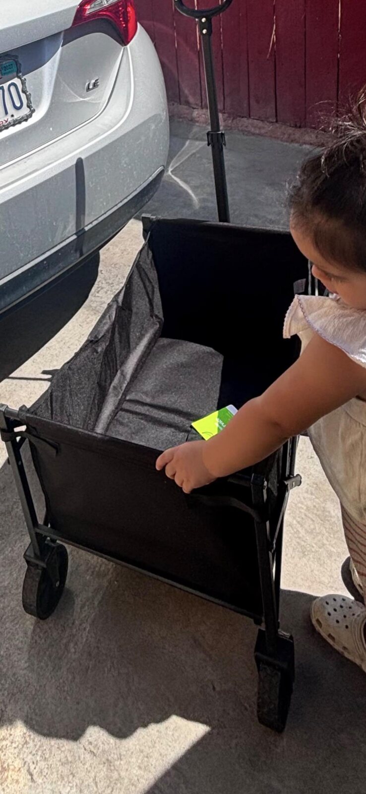 Customer-submitted photo of a Hikenture folding wagon in use